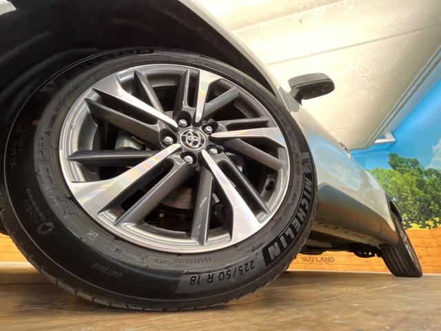 カローラクロス ハイブリッド　Ｚ　禁煙車　メーカー純正１０．５インチナビ　サンルーフ　プリクラッシュセーフティ　全周囲カメラ　レーダークルーズ　ブラインドスポットモニター　ＬＥＤヘッド　ＥＴＣ　ドラレコ　純正１８インチアルミ（13枚目）