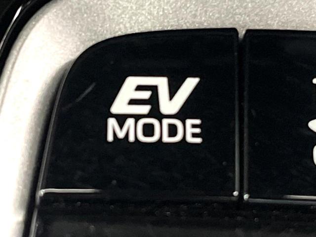 カローラクロス ハイブリッド　Ｚ　禁煙車　メーカー純正１０．５インチナビ　サンルーフ　プリクラッシュセーフティ　全周囲カメラ　レーダークルーズ　ブラインドスポットモニター　ＬＥＤヘッド　ＥＴＣ　ドラレコ　純正１８インチアルミ（50枚目）