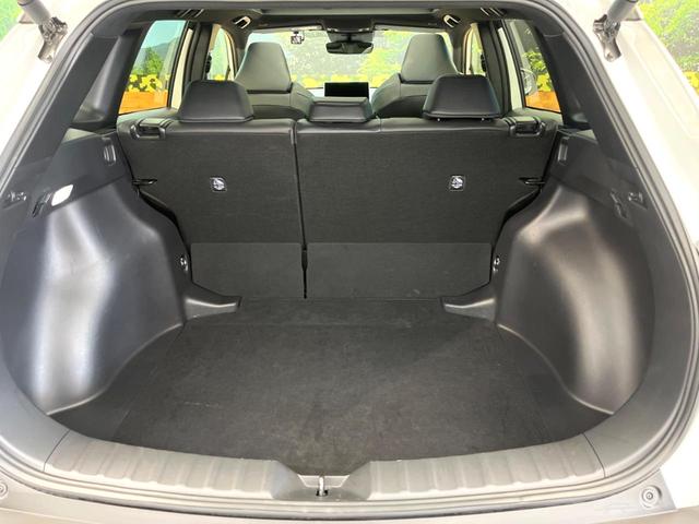 カローラクロス ハイブリッド　Ｚ　禁煙車　メーカー純正１０．５インチナビ　サンルーフ　プリクラッシュセーフティ　全周囲カメラ　レーダークルーズ　ブラインドスポットモニター　ＬＥＤヘッド　ＥＴＣ　ドラレコ　純正１８インチアルミ（64枚目）