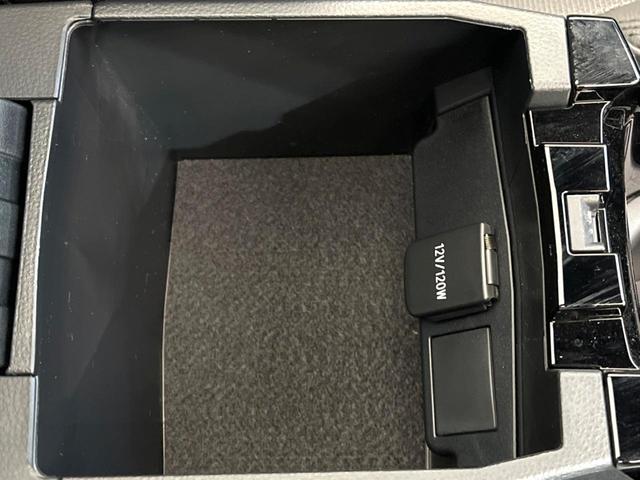 カローラクロス ハイブリッド　Ｚ　禁煙車　メーカー純正１０．５インチナビ　サンルーフ　プリクラッシュセーフティ　全周囲カメラ　レーダークルーズ　ブラインドスポットモニター　ＬＥＤヘッド　ＥＴＣ　ドラレコ　純正１８インチアルミ（70枚目）