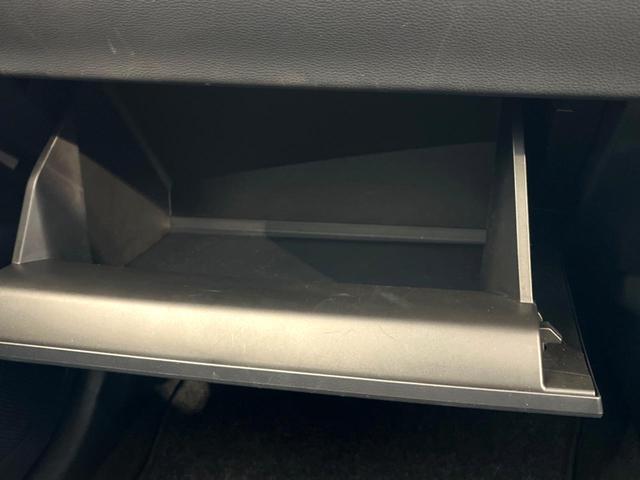 カローラクロス ハイブリッド　Ｚ　禁煙車　メーカー純正１０．５インチナビ　サンルーフ　プリクラッシュセーフティ　全周囲カメラ　レーダークルーズ　ブラインドスポットモニター　ＬＥＤヘッド　ＥＴＣ　ドラレコ　純正１８インチアルミ（71枚目）