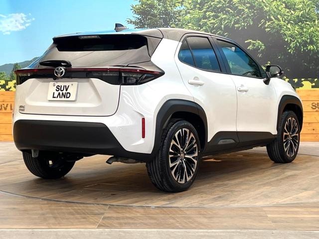 ヤリスクロス Ｚ　禁煙車　メーカー純正８インチナビ　バックカメラ　プリクラッシュセーフティ　レーダークルーズ　ブラインドスポットモニター　シートヒーター　ＬＥＤヘッド　ＥＴＣ　ドラレコ　純正１８インチアルミ（17枚目）