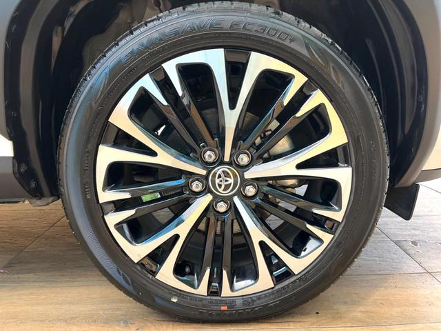 ヤリスクロス Ｚ　禁煙車　メーカー純正８インチナビ　バックカメラ　プリクラッシュセーフティ　レーダークルーズ　ブラインドスポットモニター　シートヒーター　ＬＥＤヘッド　ＥＴＣ　ドラレコ　純正１８インチアルミ（30枚目）