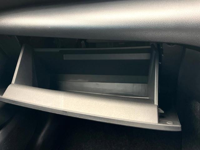 ヤリスクロス Z 禁煙車 8インチディスプレイオーディオ 全周囲カメラ セーフティセンス レーダークルーズ LEDヘッド&フォグ 純正18インチアルミ オートマチックハイビーム シートヒーター(68枚目)