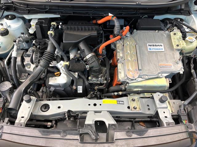 キックス Ｘ　禁煙車　純正９インチナビ　全周囲カメラ　インテリジェントエマージェンシーブレーキ　プロパイロット　ハーフレザーシート　コーナーセンサー　ＬＥＤヘッド　ルーフレール　ＥＴＣ　オートハイビーム（18枚目）