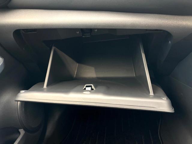 キックス Ｘ　禁煙車　純正９インチナビ　全周囲カメラ　インテリジェントエマージェンシーブレーキ　プロパイロット　ハーフレザーシート　コーナーセンサー　ＬＥＤヘッド　ルーフレール　ＥＴＣ　オートハイビーム（65枚目）