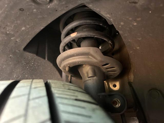 ヴェゼル ｅ：ＨＥＶ　Ｚ　禁煙車　９インチホンダコネクトディスプレイ　全周囲カメラ　アダプティブクルーズ　ホンダセンシング　純正１８インチアルミ　シーケンシャルターンランプ　パドルシフト　ハーフレザーシート　ＥＴＣ（20枚目）