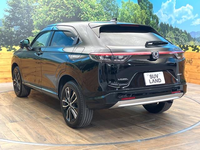 ヴェゼル ｅ：ＨＥＶ　Ｚ　禁煙車　９インチホンダコネクトディスプレイ　全周囲カメラ　アダプティブクルーズ　ホンダセンシング　純正１８インチアルミ　シーケンシャルターンランプ　パドルシフト　ハーフレザーシート　ＥＴＣ（26枚目）