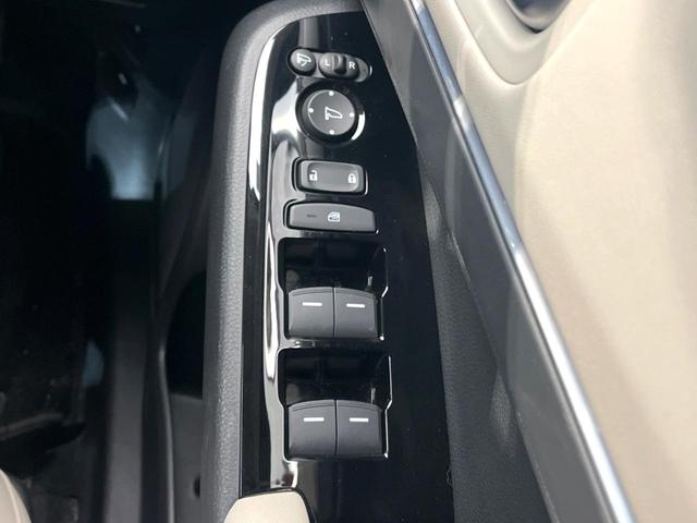 ヴェゼル ｅ：ＨＥＶ　Ｚ　禁煙車　９インチホンダコネクトディスプレイ　全周囲カメラ　アダプティブクルーズ　ホンダセンシング　純正１８インチアルミ　シーケンシャルターンランプ　パドルシフト　ハーフレザーシート　ＥＴＣ（61枚目）