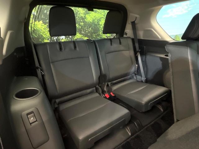 ランドクルーザープラド ＴＸ　Ｌパッケージ　マットブラックエディション　禁煙車　４ＷＤ　９インチメーカー純正ナビ　全周囲カメラ　７人乗り　セーフティセンス　レーダークルーズ　革シート　ＬＥＤヘッド＆フォグ　純正１８インチアルミ　シートベンチレーション　オートハイビーム（10枚目）