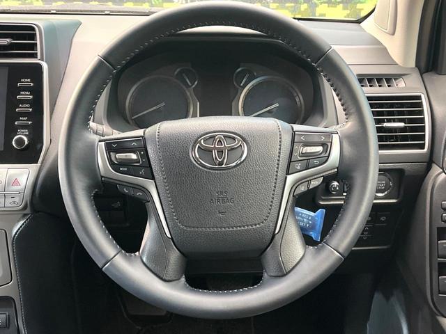 ランドクルーザープラド ＴＸ　Ｌパッケージ　マットブラックエディション　禁煙車　４ＷＤ　９インチメーカー純正ナビ　全周囲カメラ　７人乗り　セーフティセンス　レーダークルーズ　革シート　ＬＥＤヘッド＆フォグ　純正１８インチアルミ　シートベンチレーション　オートハイビーム（12枚目）