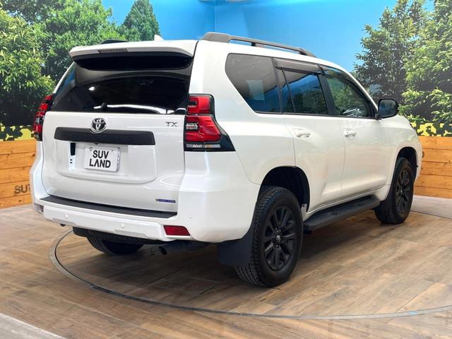 ランドクルーザープラド ＴＸ　Ｌパッケージ　マットブラックエディション　禁煙車　４ＷＤ　９インチメーカー純正ナビ　全周囲カメラ　７人乗り　セーフティセンス　レーダークルーズ　革シート　ＬＥＤヘッド＆フォグ　純正１８インチアルミ　シートベンチレーション　オートハイビーム（17枚目）