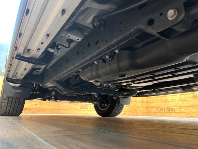 ランドクルーザープラド ＴＸ　Ｌパッケージ　マットブラックエディション　禁煙車　４ＷＤ　９インチメーカー純正ナビ　全周囲カメラ　７人乗り　セーフティセンス　レーダークルーズ　革シート　ＬＥＤヘッド＆フォグ　純正１８インチアルミ　シートベンチレーション　オートハイビーム（25枚目）