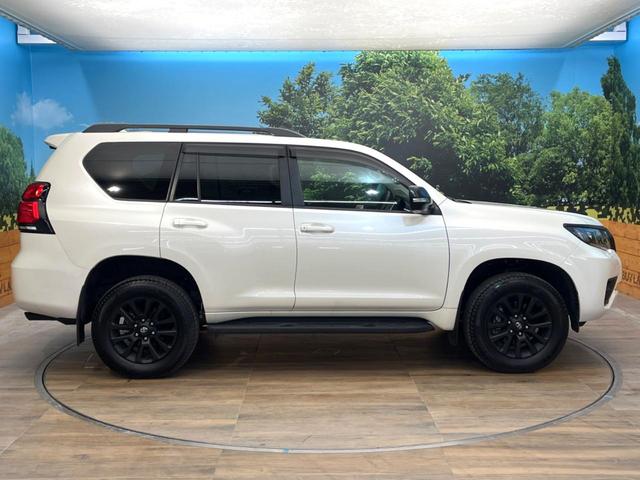 ランドクルーザープラド ＴＸ　Ｌパッケージ　マットブラックエディション　禁煙車　４ＷＤ　９インチメーカー純正ナビ　全周囲カメラ　７人乗り　セーフティセンス　レーダークルーズ　革シート　ＬＥＤヘッド＆フォグ　純正１８インチアルミ　シートベンチレーション　オートハイビーム（29枚目）