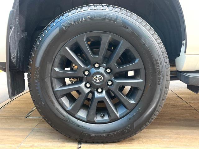 ランドクルーザープラド ＴＸ　Ｌパッケージ　マットブラックエディション　禁煙車　４ＷＤ　９インチメーカー純正ナビ　全周囲カメラ　７人乗り　セーフティセンス　レーダークルーズ　革シート　ＬＥＤヘッド＆フォグ　純正１８インチアルミ　シートベンチレーション　オートハイビーム（33枚目）
