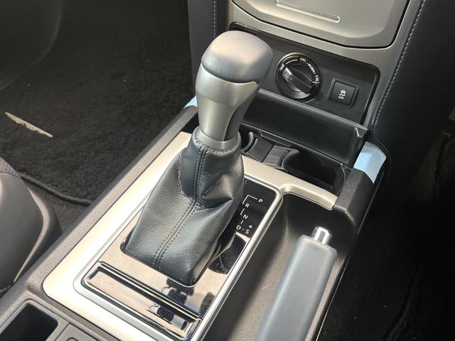 ランドクルーザープラド ＴＸ　Ｌパッケージ　マットブラックエディション　禁煙車　４ＷＤ　９インチメーカー純正ナビ　全周囲カメラ　７人乗り　セーフティセンス　レーダークルーズ　革シート　ＬＥＤヘッド＆フォグ　純正１８インチアルミ　シートベンチレーション　オートハイビーム（41枚目）