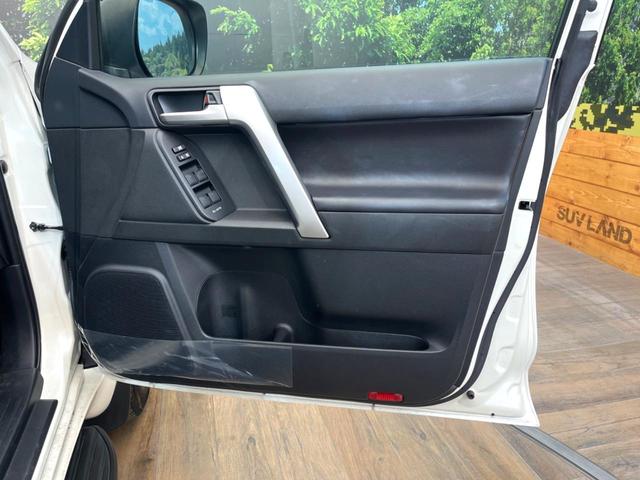 ランドクルーザープラド ＴＸ　Ｌパッケージ　マットブラックエディション　禁煙車　４ＷＤ　９インチメーカー純正ナビ　全周囲カメラ　７人乗り　セーフティセンス　レーダークルーズ　革シート　ＬＥＤヘッド＆フォグ　純正１８インチアルミ　シートベンチレーション　オートハイビーム（59枚目）