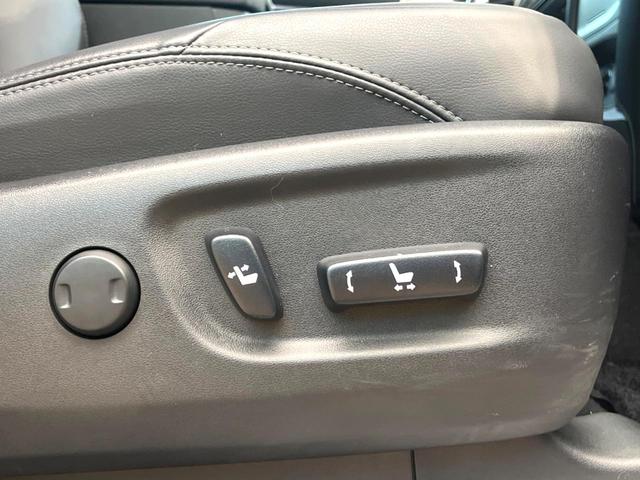 ランドクルーザープラド ＴＸ　Ｌパッケージ　マットブラックエディション　禁煙車　４ＷＤ　９インチメーカー純正ナビ　全周囲カメラ　７人乗り　セーフティセンス　レーダークルーズ　革シート　ＬＥＤヘッド＆フォグ　純正１８インチアルミ　シートベンチレーション　オートハイビーム（62枚目）