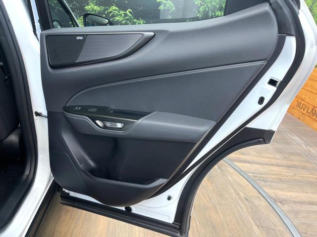 ＮＸ ＮＸ３５０ｈ　Ｆスポーツ　禁煙車　１４インチメーカーナビ　マークレビンソンサウンド　全周囲カメラ　大型サンルーフ　純正２０インチアルミ　パワーバックドア　シーケンシャルターンランプ　ＥＴＣ　１００Ｖ電源　革シート（61枚目）