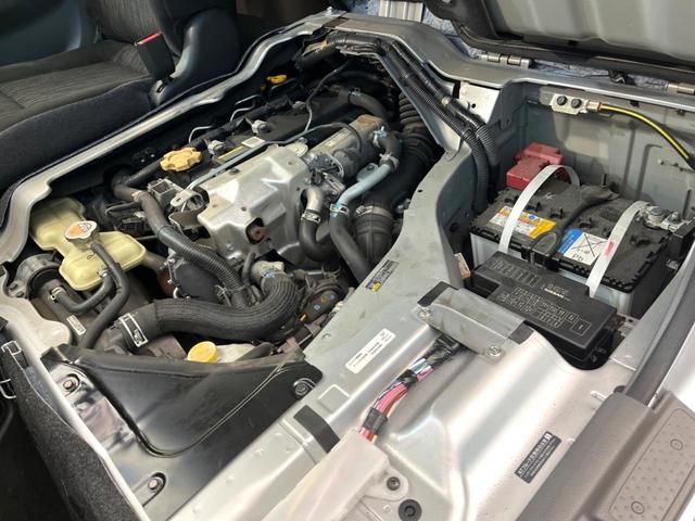 NV350キャラバンバン ロングプレミアムGXターボ 純正ナビ 全周囲カメラ ディーゼル(軽油) インテリジェントエマージェンシーブレーキ スマートキー LEDヘッド ETC オートライト オートエアコン 横滑り防止支援システム 純正15インチアルミ(18枚目)