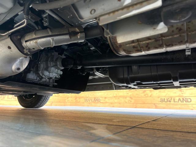 NV350キャラバンバン ロングプレミアムGXターボ 純正ナビ 全周囲カメラ ディーゼル(軽油) インテリジェントエマージェンシーブレーキ スマートキー LEDヘッド ETC オートライト オートエアコン 横滑り防止支援システム 純正15インチアルミ(21枚目)