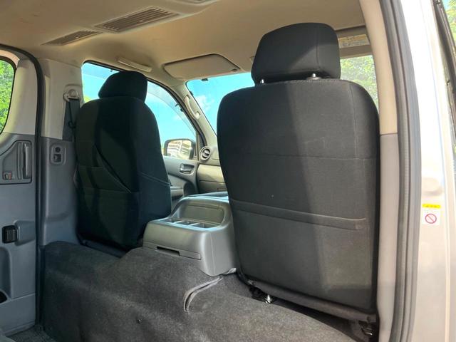 NV350キャラバンバン ロングプレミアムGXターボ 純正ナビ 全周囲カメラ ディーゼル(軽油) インテリジェントエマージェンシーブレーキ スマートキー LEDヘッド ETC オートライト オートエアコン 横滑り防止支援システム 純正15インチアルミ(44枚目)