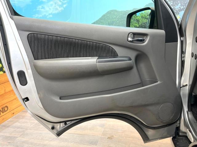 NV350キャラバンバン ロングプレミアムGXターボ 純正ナビ 全周囲カメラ ディーゼル(軽油) インテリジェントエマージェンシーブレーキ スマートキー LEDヘッド ETC オートライト オートエアコン 横滑り防止支援システム 純正15インチアルミ(47枚目)