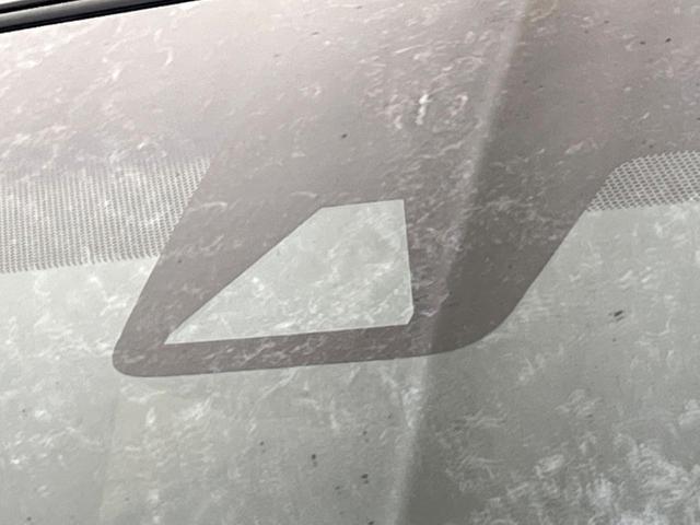 ハリアー プレミアム　禁煙車　ＢＩＧ－Ｘ９インチナビ　プリクラッシュセーフティ　バックカメラ　レーダークルーズ　パワーバックドア　オートマチックハイビーム　ＬＥＤヘッド　スマートキー　純正１８インチアルミ（5枚目）