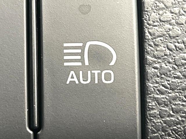 ハリアー プレミアム　禁煙車　ＢＩＧ－Ｘ９インチナビ　プリクラッシュセーフティ　バックカメラ　レーダークルーズ　パワーバックドア　オートマチックハイビーム　ＬＥＤヘッド　スマートキー　純正１８インチアルミ（7枚目）