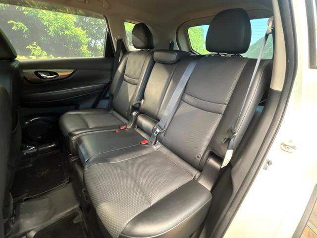 エクストレイル ２０Ｘｔ　エマージェンシーブレーキパッケージ　禁煙車　メーカー純正ナビ　全周囲カメラ　エマージェンシーブレーキ　シートヒーター　パワーバックドア　クルーズコントロール　ＬＥＤヘッド　ＥＴＣ　スマートキー　アイドリングストップ　純正１７インチアルミ（59枚目）