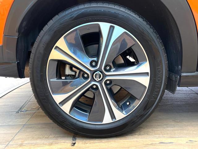 キックス Ｘ　ツートーンインテリアエディション　全周囲カメラ　衝突被害軽減システム　レーダークルーズ　禁煙車　ドラレコ　コーナーセンサー　スマートキー　ＬＥＤヘッド　ビルトインＥＴＣ　純正１７インチアルミ　オートライト　デュアルエアコン（30枚目）