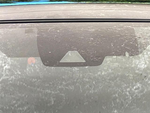 ＲＡＶ４ ハイブリッドＧ　４ＷＤ　バックカメラ　衝突被害軽減システム　レーダークルーズ　電動リアゲート　レザーシート　パワーシート　ドラレコ　コーナーセンサー　スマートキー　ＬＥＤヘッド　ルーフレール　ＥＴＣ（5枚目）