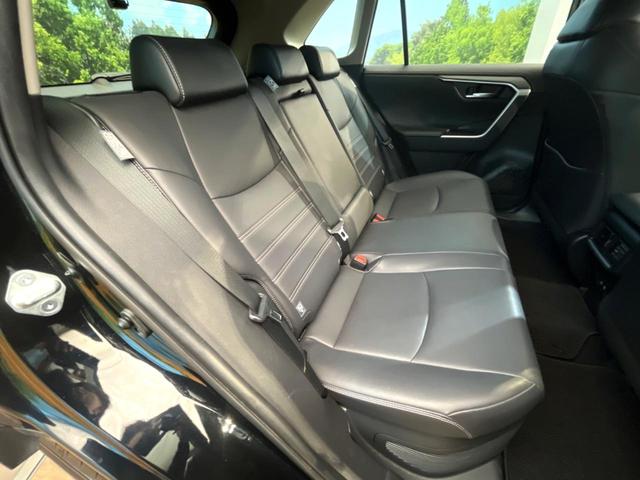 ＲＡＶ４ ハイブリッドＧ　４ＷＤ　バックカメラ　衝突被害軽減システム　レーダークルーズ　電動リアゲート　レザーシート　パワーシート　ドラレコ　コーナーセンサー　スマートキー　ＬＥＤヘッド　ルーフレール　ＥＴＣ（9枚目）