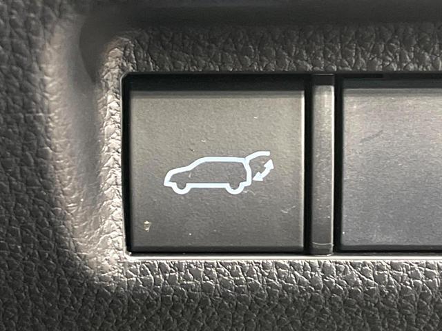 ＲＡＶ４ ハイブリッドＧ　４ＷＤ　バックカメラ　衝突被害軽減システム　レーダークルーズ　電動リアゲート　レザーシート　パワーシート　ドラレコ　コーナーセンサー　スマートキー　ＬＥＤヘッド　ルーフレール　ＥＴＣ（44枚目）