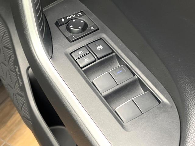 ＲＡＶ４ ハイブリッドＧ　４ＷＤ　バックカメラ　衝突被害軽減システム　レーダークルーズ　電動リアゲート　レザーシート　パワーシート　ドラレコ　コーナーセンサー　スマートキー　ＬＥＤヘッド　ルーフレール　ＥＴＣ（61枚目）