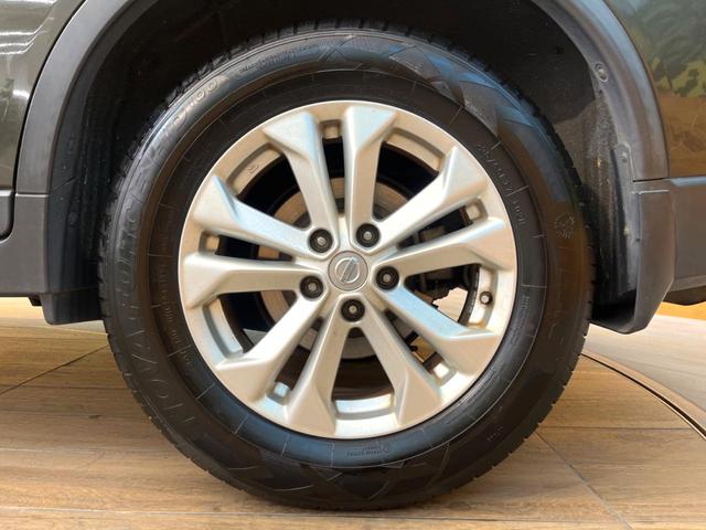 エクストレイル ２０Ｘｔ　エマージェンシーブレーキパッケージ　メーカー純正ナビ　全周囲カメラ　インテリジェントエマージェンシーブレーキ　パワーバックドア　シートヒーター　ヒーテッドドアミラー　ＬＥＤヘッド　ＥＴＣ　スマートキー　純正１７インチアルミ（33枚目）