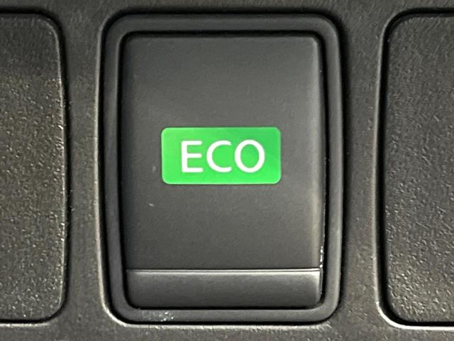 エクストレイル ２０Ｘｔ　エマージェンシーブレーキパッケージ　メーカー純正ナビ　全周囲カメラ　インテリジェントエマージェンシーブレーキ　パワーバックドア　シートヒーター　ヒーテッドドアミラー　ＬＥＤヘッド　ＥＴＣ　スマートキー　純正１７インチアルミ（42枚目）