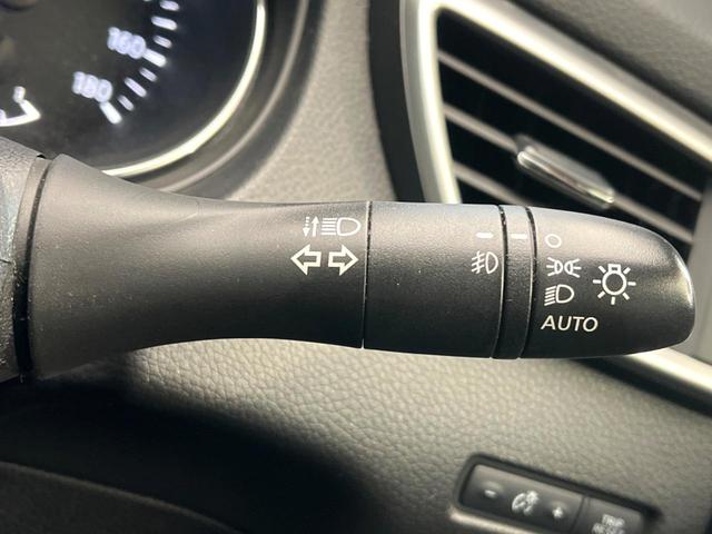 エクストレイル ２０Ｘｔ　エマージェンシーブレーキパッケージ　メーカー純正ナビ　全周囲カメラ　インテリジェントエマージェンシーブレーキ　パワーバックドア　シートヒーター　ヒーテッドドアミラー　ＬＥＤヘッド　ＥＴＣ　スマートキー　純正１７インチアルミ（50枚目）