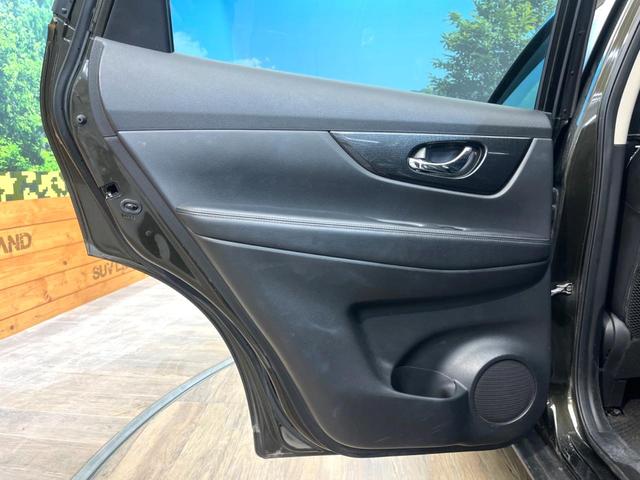 エクストレイル ２０Ｘｔ　エマージェンシーブレーキパッケージ　メーカー純正ナビ　全周囲カメラ　インテリジェントエマージェンシーブレーキ　パワーバックドア　シートヒーター　ヒーテッドドアミラー　ＬＥＤヘッド　ＥＴＣ　スマートキー　純正１７インチアルミ（55枚目）