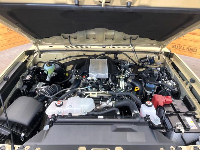 ランドクルーザー７０ ＡＸ　禁煙車　４ＷＤ　ディーゼル（軽油）　プリクラッシュセーフティ　クルーズコントロール　ＬＥＤヘッド　ＥＴＣ　ドラレコ　車線逸脱防止支援装置　オートマチックハイビーム　純正１６インチアルミ（18枚目）