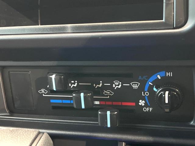 ランドクルーザー７０ ＡＸ　禁煙車　４ＷＤ　ディーゼル（軽油）　プリクラッシュセーフティ　クルーズコントロール　ＬＥＤヘッド　ＥＴＣ　ドラレコ　車線逸脱防止支援装置　オートマチックハイビーム　純正１６インチアルミ（40枚目）