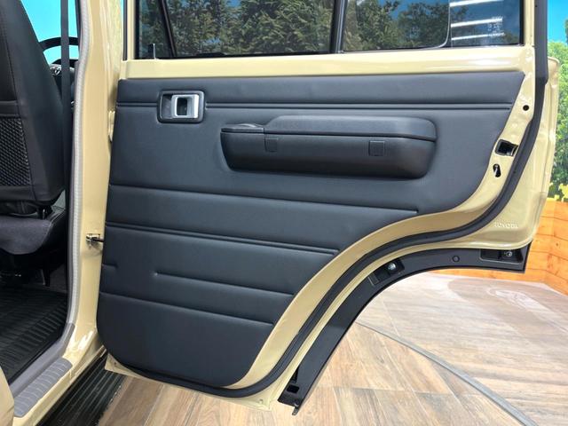 ランドクルーザー７０ ＡＸ　禁煙車　４ＷＤ　ディーゼル（軽油）　プリクラッシュセーフティ　クルーズコントロール　ＬＥＤヘッド　ＥＴＣ　ドラレコ　車線逸脱防止支援装置　オートマチックハイビーム　純正１６インチアルミ（64枚目）