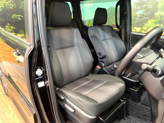 ヴォクシー ＺＳ　煌　両側電動ドア　後席モニター　バックカメラ　衝突被害軽減システム　ドラレコ　スマートキー　ＬＥＤヘッド　ビルトインＥＴＣ　クルコン　純正１６インチアルミ　オートハイビーム　車線逸脱警報　オートライト（8枚目）