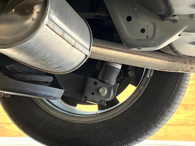 ヴォクシー ＺＳ　煌　両側電動ドア　後席モニター　バックカメラ　衝突被害軽減システム　ドラレコ　スマートキー　ＬＥＤヘッド　ビルトインＥＴＣ　クルコン　純正１６インチアルミ　オートハイビーム　車線逸脱警報　オートライト（24枚目）