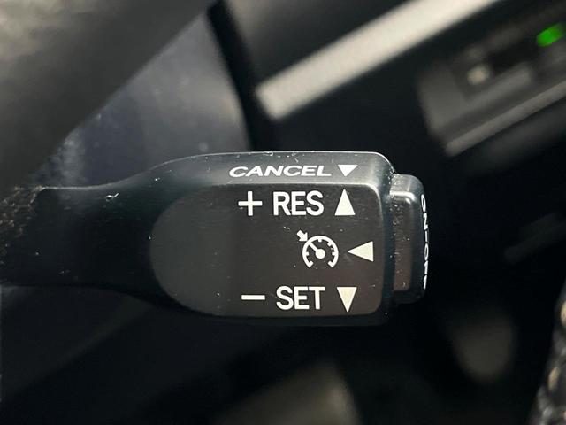 ヴォクシー ＺＳ　煌　両側電動ドア　後席モニター　バックカメラ　衝突被害軽減システム　ドラレコ　スマートキー　ＬＥＤヘッド　ビルトインＥＴＣ　クルコン　純正１６インチアルミ　オートハイビーム　車線逸脱警報　オートライト（35枚目）