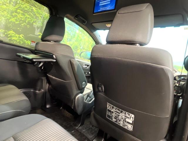 ヴォクシー ＺＳ　煌　両側電動ドア　後席モニター　バックカメラ　衝突被害軽減システム　ドラレコ　スマートキー　ＬＥＤヘッド　ビルトインＥＴＣ　クルコン　純正１６インチアルミ　オートハイビーム　車線逸脱警報　オートライト（58枚目）