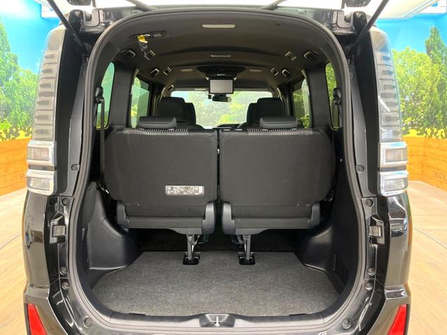 ヴォクシー ＺＳ　煌　両側電動ドア　後席モニター　バックカメラ　衝突被害軽減システム　ドラレコ　スマートキー　ＬＥＤヘッド　ビルトインＥＴＣ　クルコン　純正１６インチアルミ　オートハイビーム　車線逸脱警報　オートライト（62枚目）