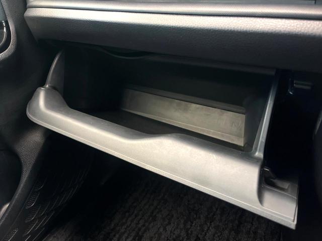 ヴォクシー ＺＳ　煌　両側電動ドア　後席モニター　バックカメラ　衝突被害軽減システム　ドラレコ　スマートキー　ＬＥＤヘッド　ビルトインＥＴＣ　クルコン　純正１６インチアルミ　オートハイビーム　車線逸脱警報　オートライト（66枚目）