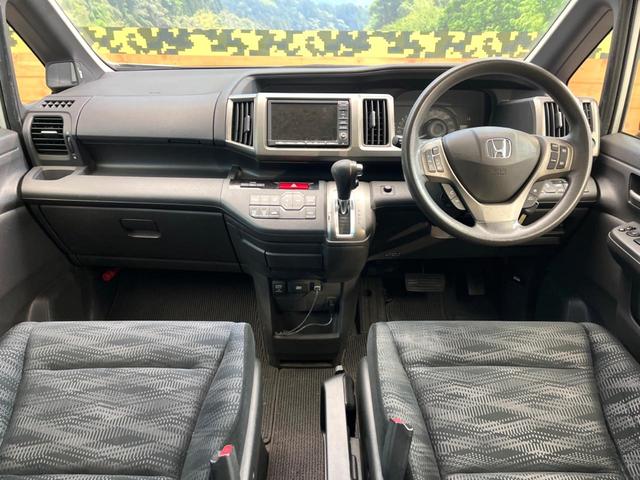 ステップワゴン Ｇ　インターナビＥセレクション　純正ナビ　バックカメラ　クルーズコントロール　両側電動スライドドア　ＥＴＣ　オートエアコン　アイドリングストップ　横滑り防止支援システム　ＥＣＯＮ　オートライト　純正１５インチアルミ（2枚目）