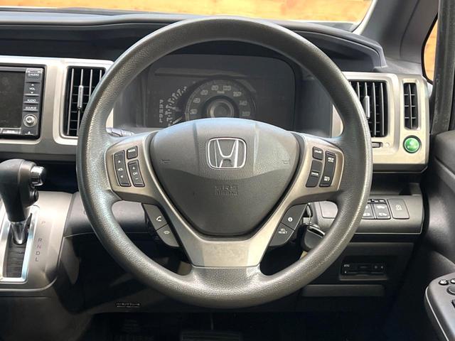 ステップワゴン Ｇ　インターナビＥセレクション　純正ナビ　バックカメラ　クルーズコントロール　両側電動スライドドア　ＥＴＣ　オートエアコン　アイドリングストップ　横滑り防止支援システム　ＥＣＯＮ　オートライト　純正１５インチアルミ（12枚目）